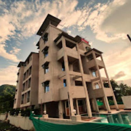 Janavi Resort Нерал Екстериор снимка