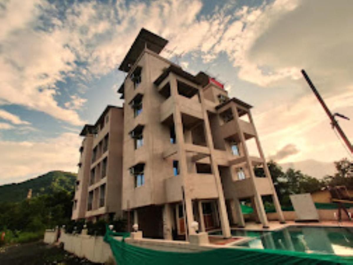 Janavi Resort Нерал Екстериор снимка